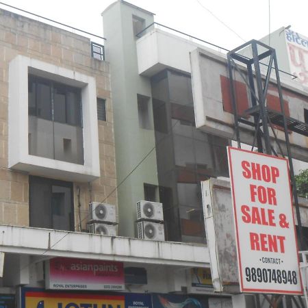 Pooja International Nashik Hotel Kültér fotó
