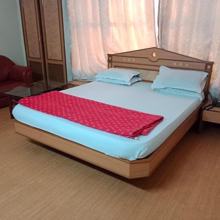 Pooja International Nashik Hotel Kültér fotó