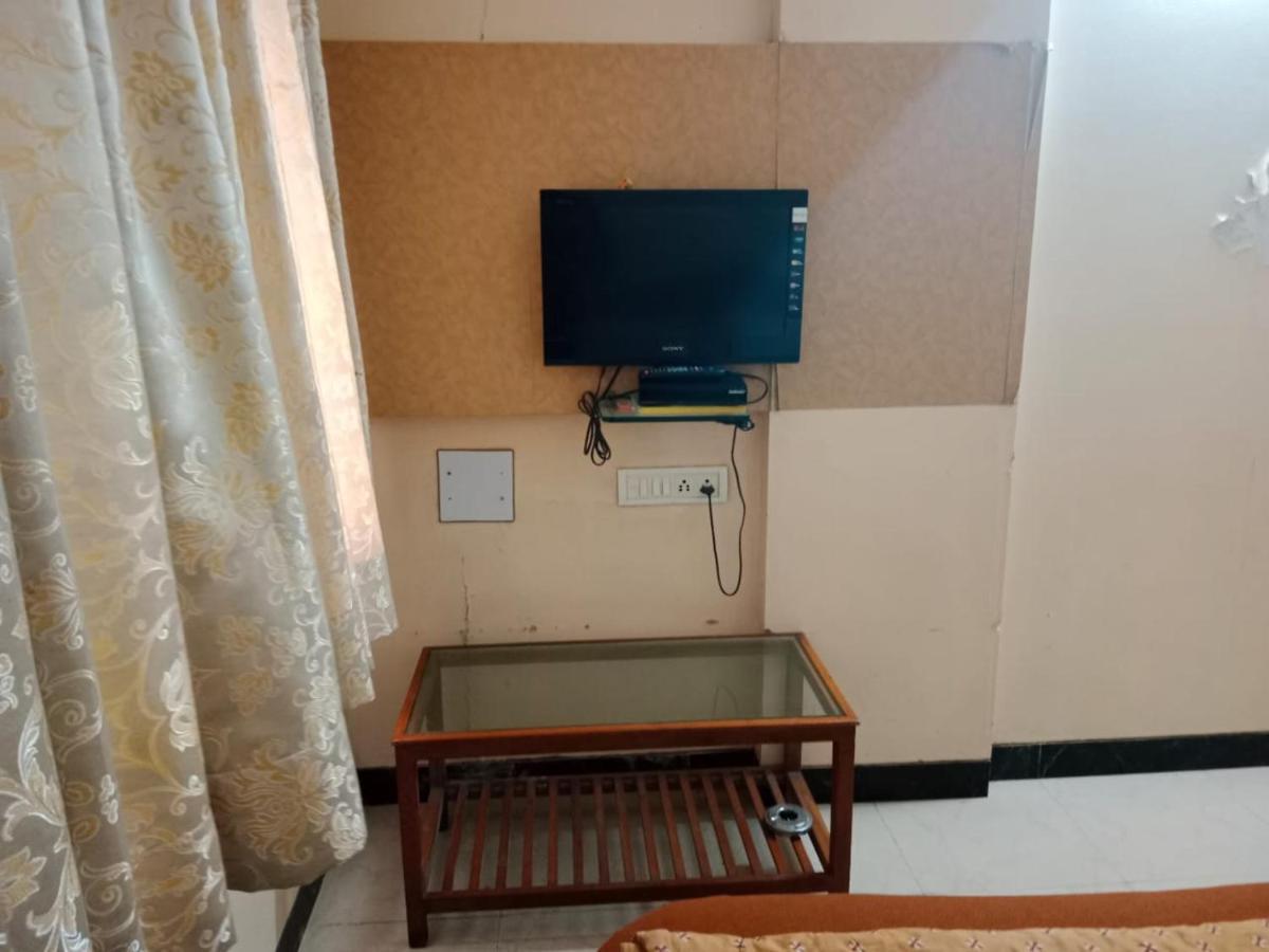 Pooja International Nashik Hotel Kültér fotó