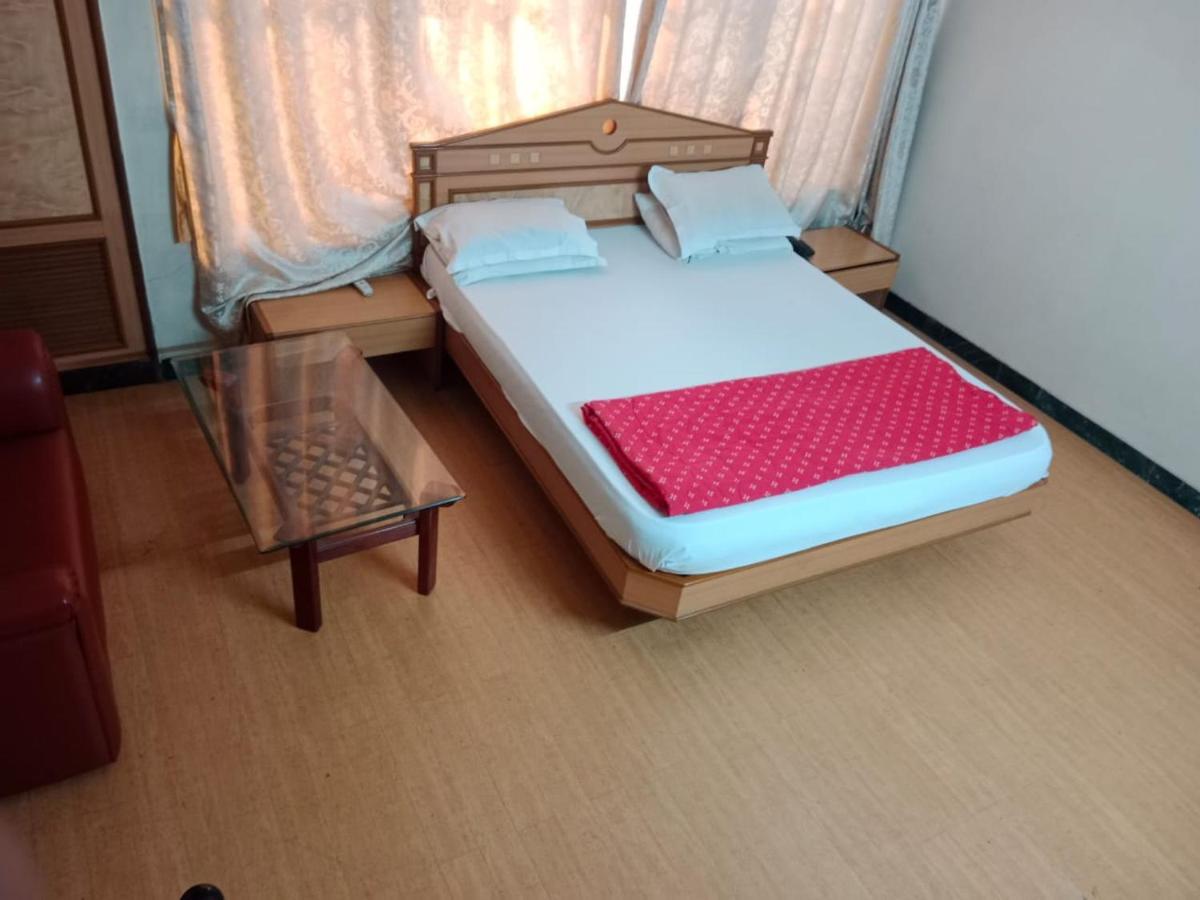 Pooja International Nashik Hotel Kültér fotó